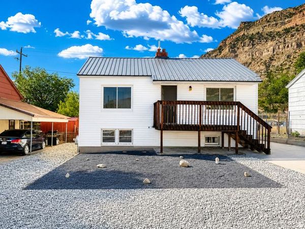531 EDGEHILL DR DR, East Carbon, UT 84520
