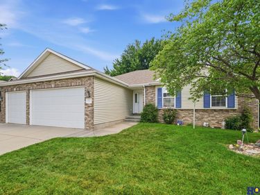 1051 N 81st Street, Lincoln, NE 68505