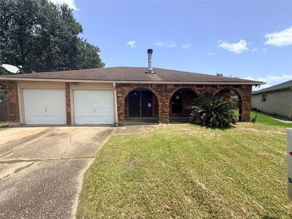 36 RAMON VIA , Harvey, LA 70058