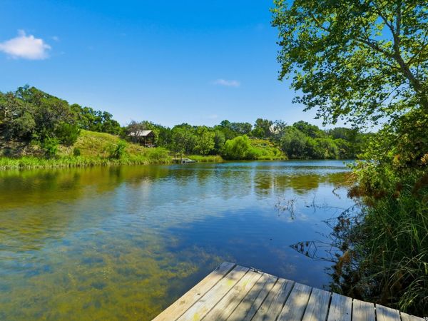 735 Hondo Creek Rd, Tarpley, TX 78883