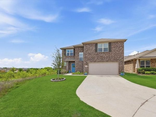 10905 Golden Barrel Court, Fort Worth, TX 76108