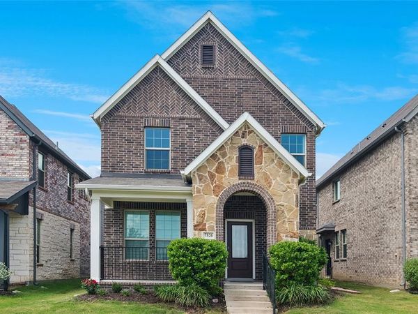 7526 Ezra Mews, Rowlett, TX 75089