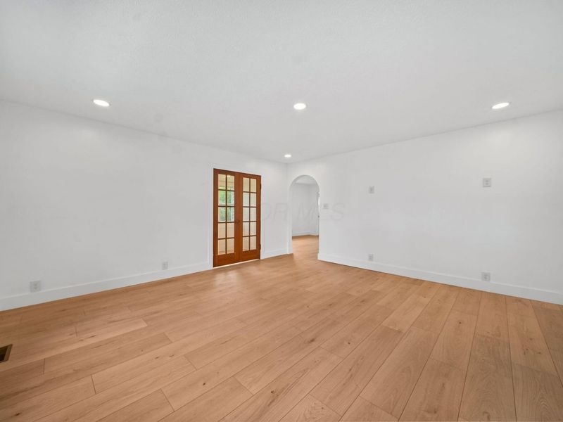 706 E Burgess Street , Mount Vernon, OH 43050 Photo 14