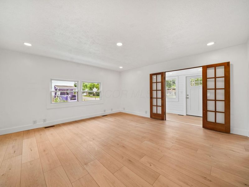 706 E Burgess Street , Mount Vernon, OH 43050 Photo 17
