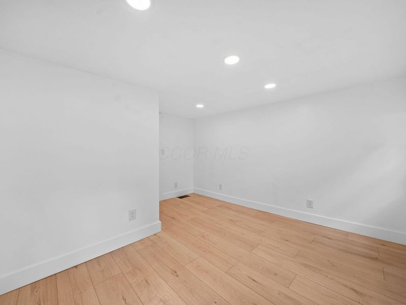 706 E Burgess Street , Mount Vernon, OH 43050 Photo 28