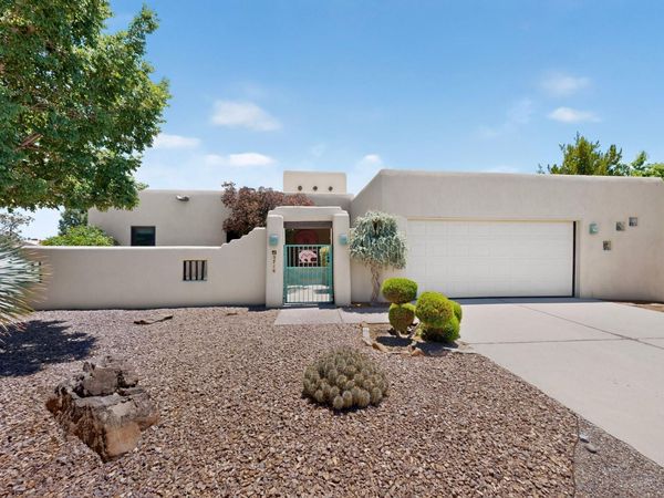 5716 Rio Mimbres Road NE, Rio Rancho, NM 87144