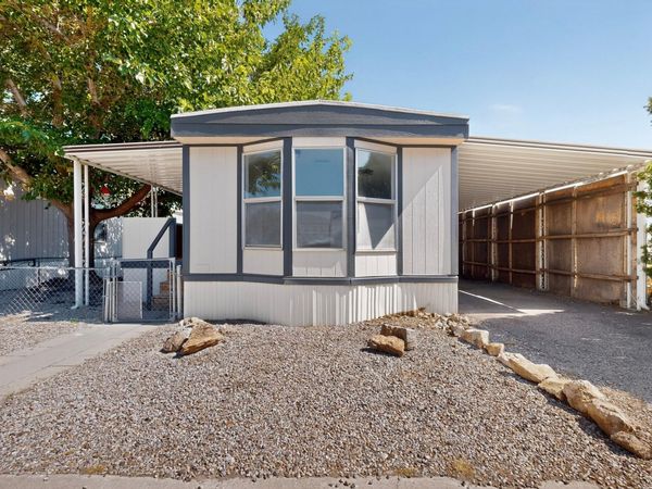 8405 Hager Avenue SE, Albuquerque, NM 87108