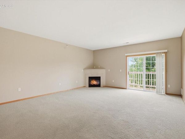6020 S Buckhorn AVENUE, Unit 210, Cudahy, WI 53110