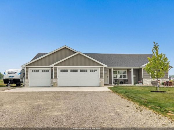 7542 HIGHLAND MEADOW COURT, Pulaski, WI 54162