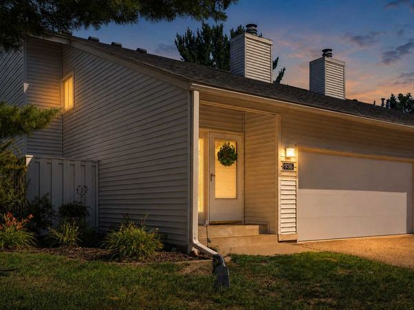 936 Monterey Court S, Shoreview, MN 55126