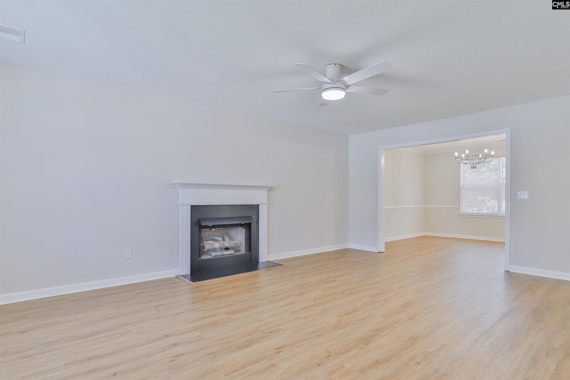 408 Waterville Drive  Photo 4