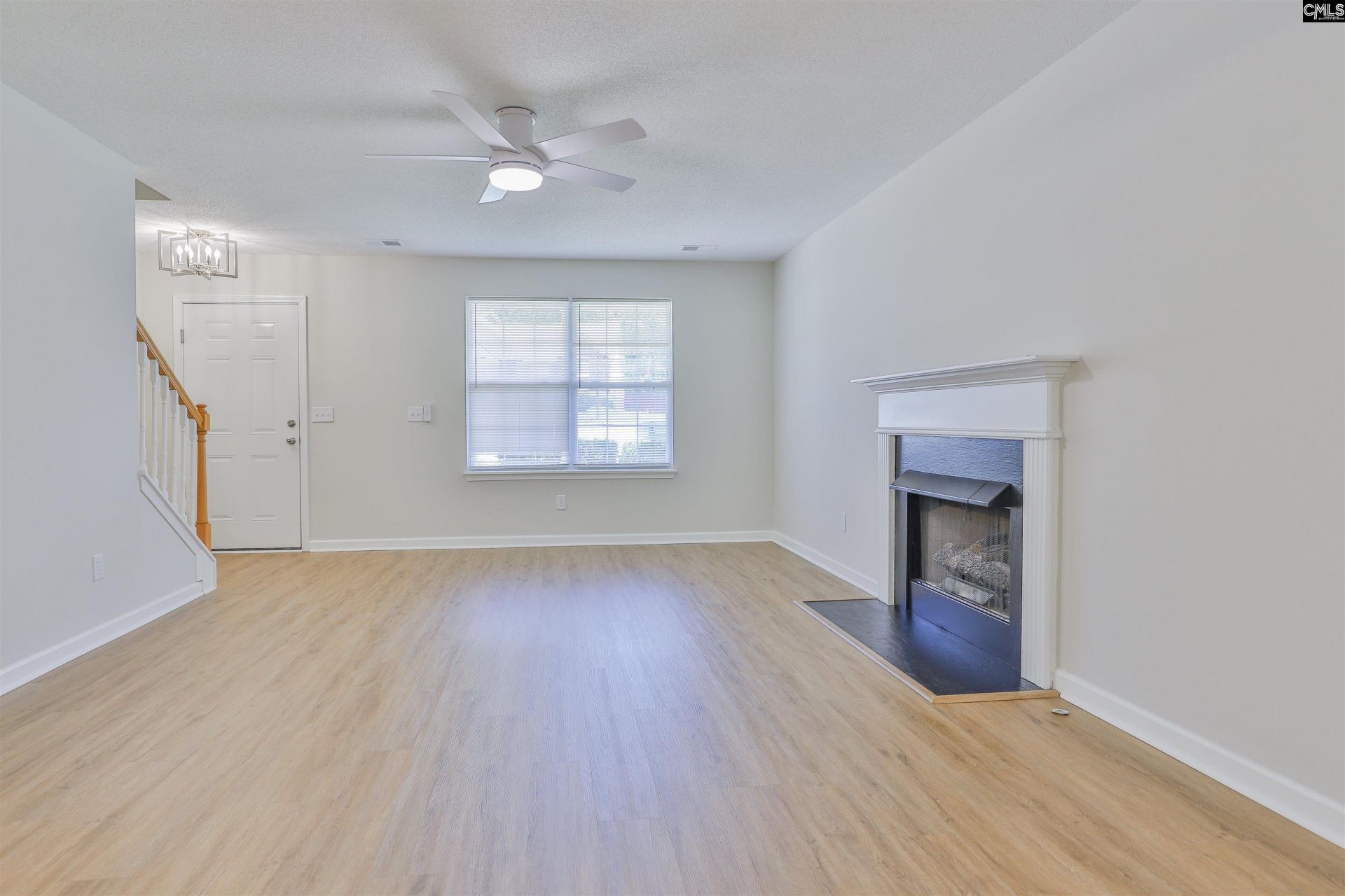408 Waterville Drive  Photo 5