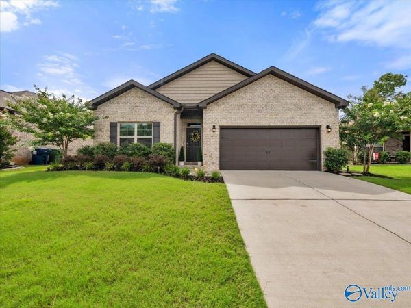 331 Ivyleaf Drive NW, Madison, AL 35757