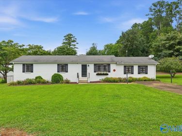 185 Clearvue Road, Huntsville, AL 35811