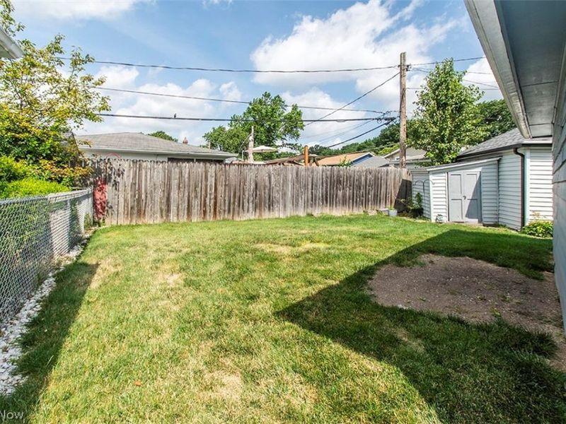 19155 Davinwood Drive , Cleveland, OH 44135 Photo 7