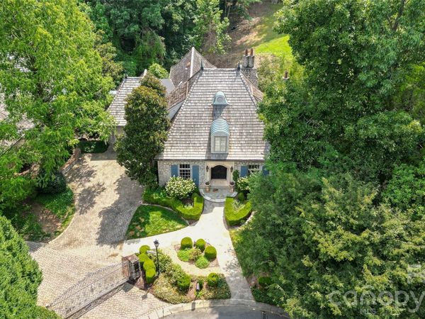 2214 La Maison Drive, Charlotte, NC 28226