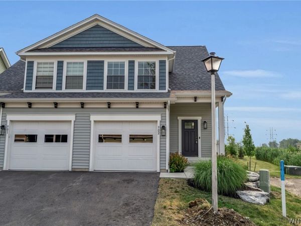 902 Carriage Lane, Buffalo, NY 14224