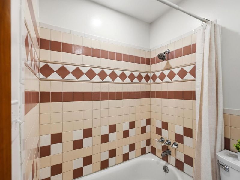 5474 Inlet Drive , Columbus, OH 43232 Photo 10