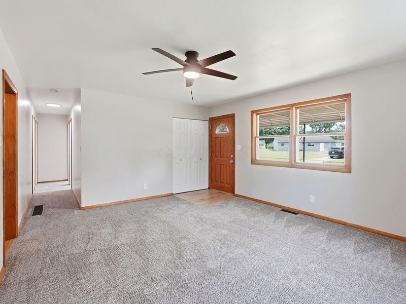 5474 Inlet Drive , Columbus, OH 43232 Photo 4