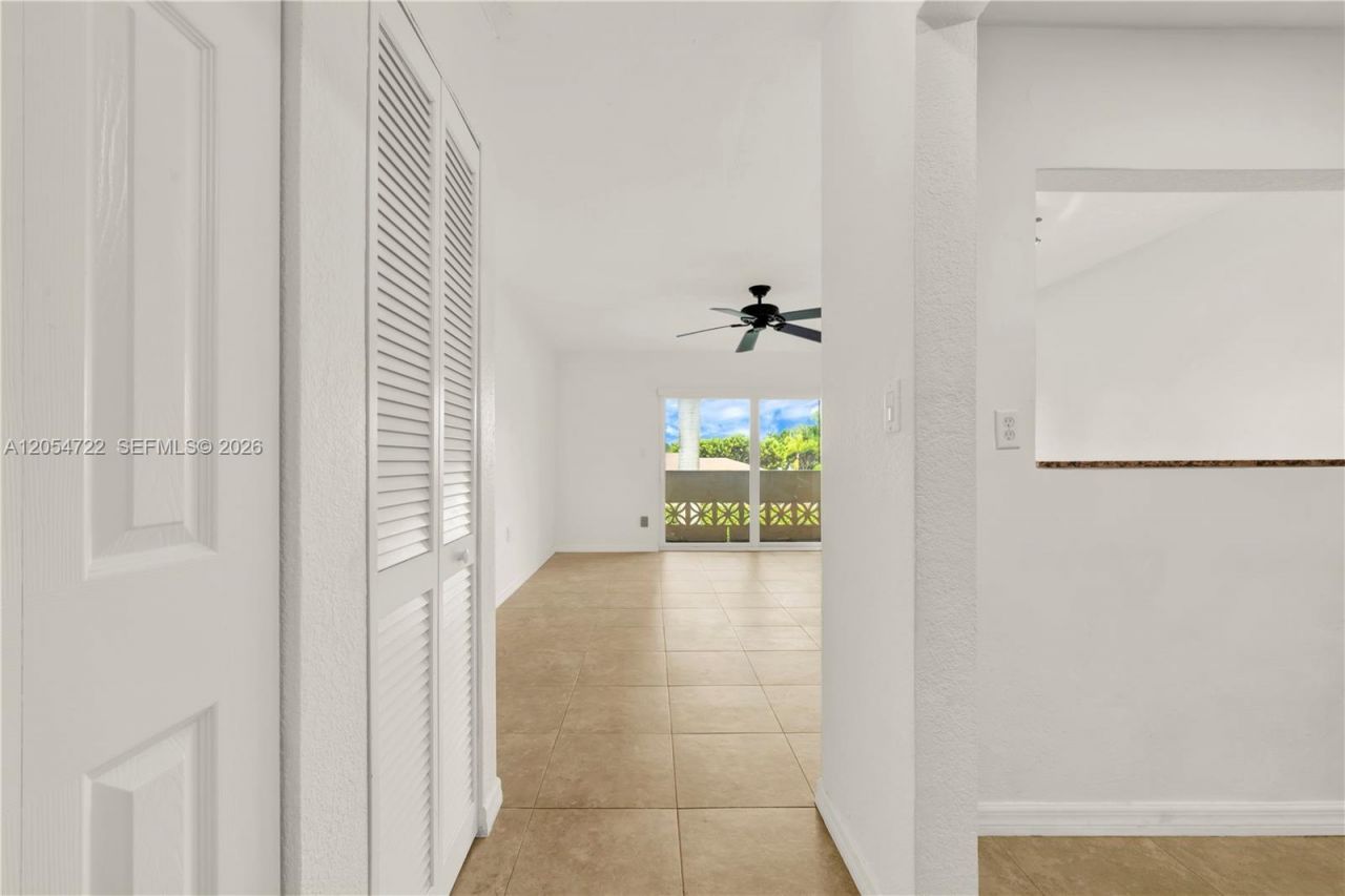 14500 SW 88th Ave , Unit 217, Palmetto Bay, FL 33176 Photo