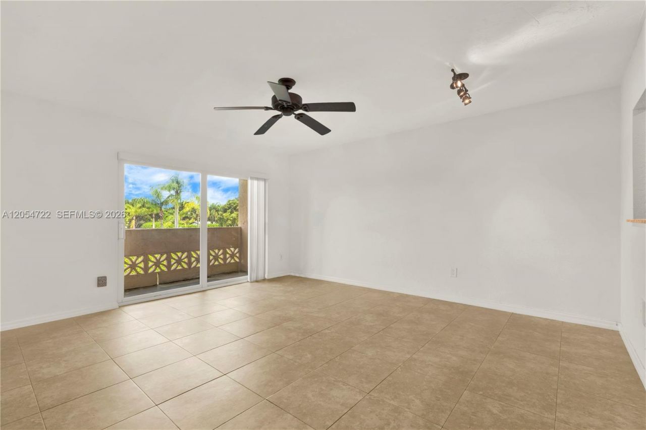 14500 SW 88th Ave , Unit 217, Palmetto Bay, FL 33176 Photo