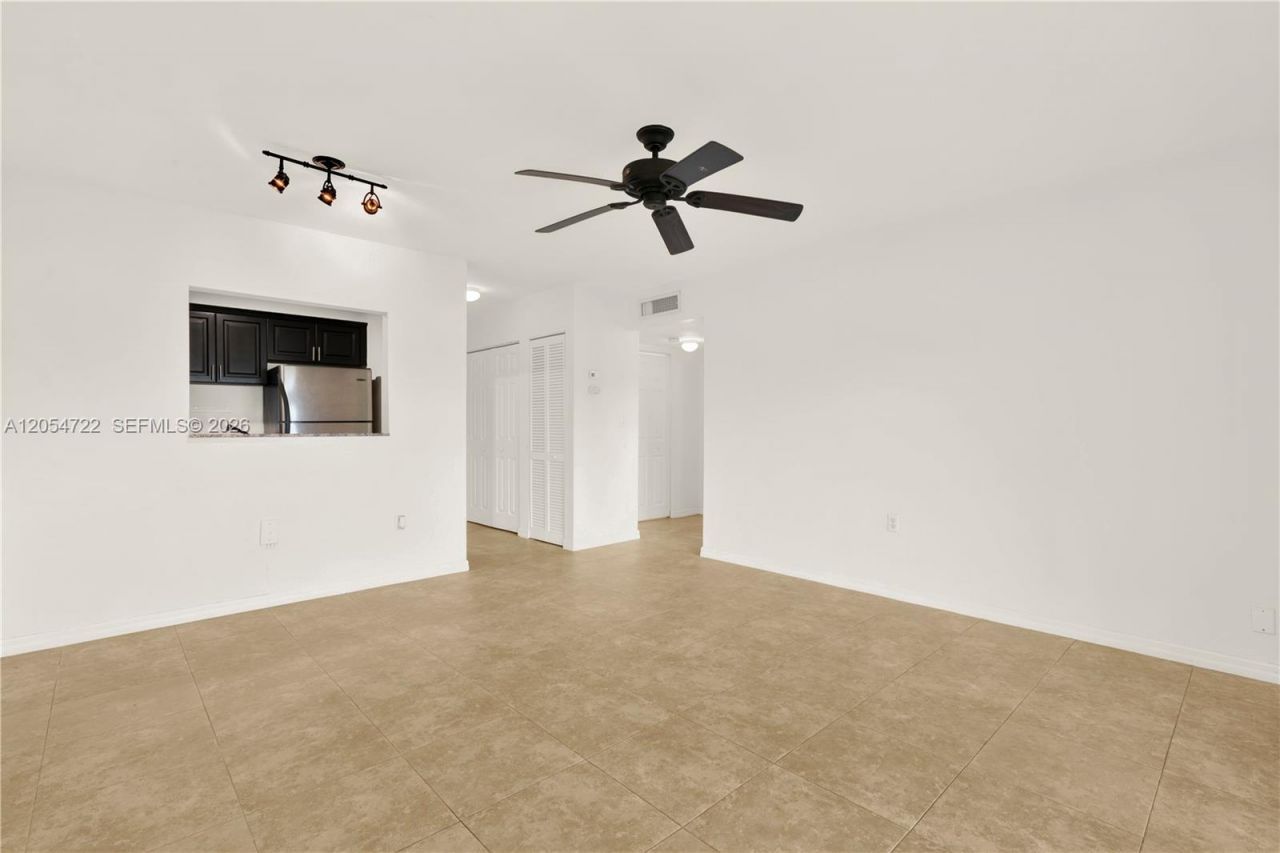 14500 SW 88th Ave , Unit 217, Palmetto Bay, FL 33176 Photo