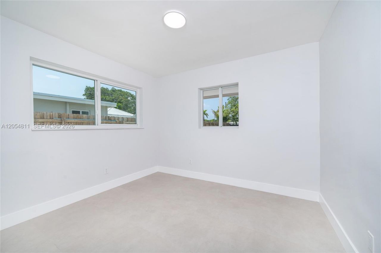 10040 SW 215th St , Cutler Bay, FL 33189 Photo