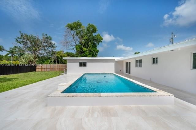 10040 SW 215th St , Cutler Bay, FL 33189 Photo