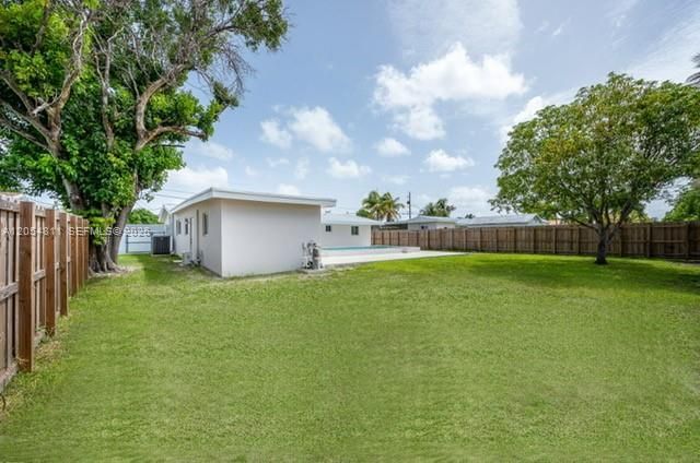 10040 SW 215th St , Cutler Bay, FL 33189 Photo