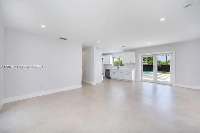 10040 SW 215th St , Cutler Bay, FL 33189 Photo