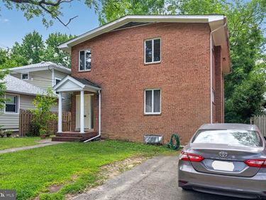 1034 17TH STREET S, Unit TOP FLOOR, ARLINGTON, VA 22202
