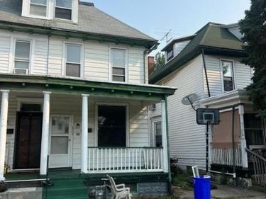 2042 BERRYHILL STREET , HARRISBURG, PA 17104