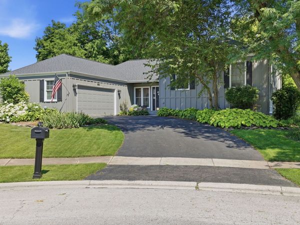 1483 Pebblestone Cove , Wheaton, IL 60189