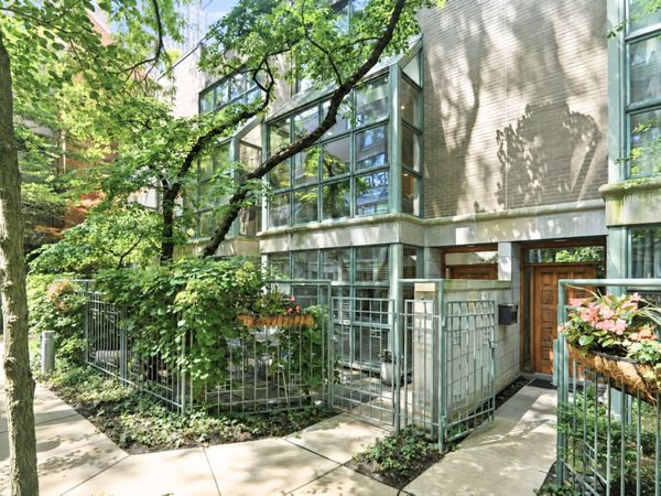 107 W DELAWARE Place , Unit F, Chicago, IL 60610