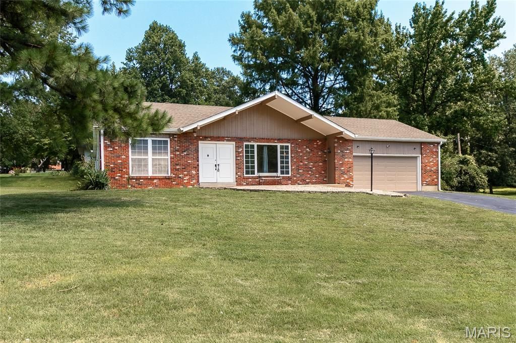 10500 Green Slope Drive , Saint Louis, MO 63136 Main Photo