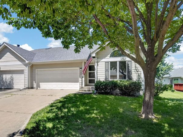 603 NE Oakhurst Drive, Grimes, IA 50111