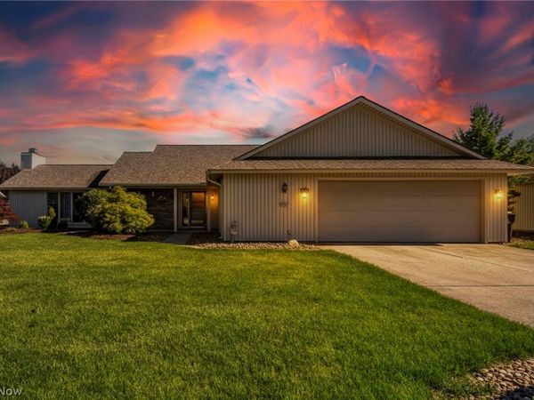 32912 Woodstone Circle , North Ridgeville, OH 44039