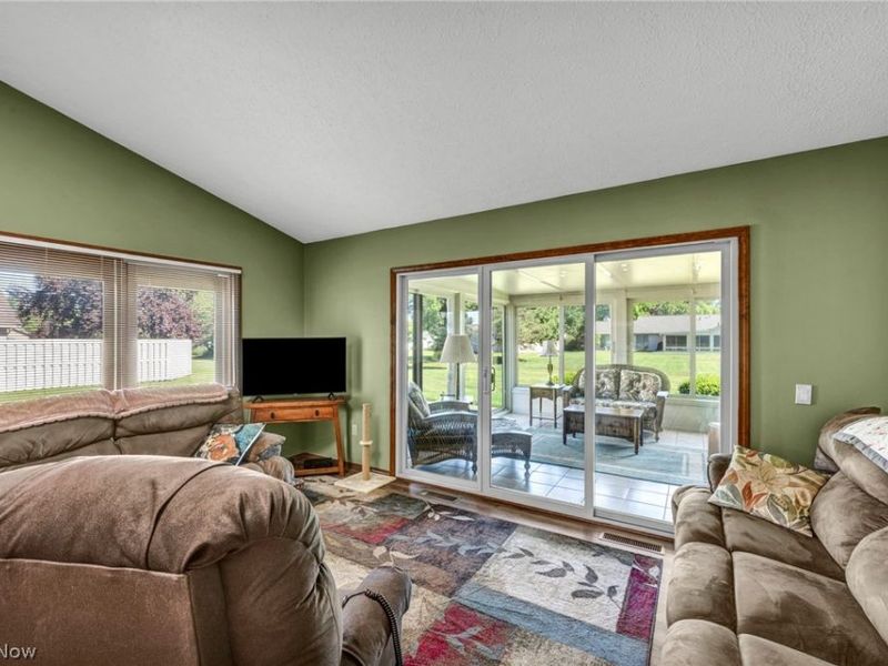 32912 Woodstone Circle, North Ridgeville, OH 44039 Photo 16