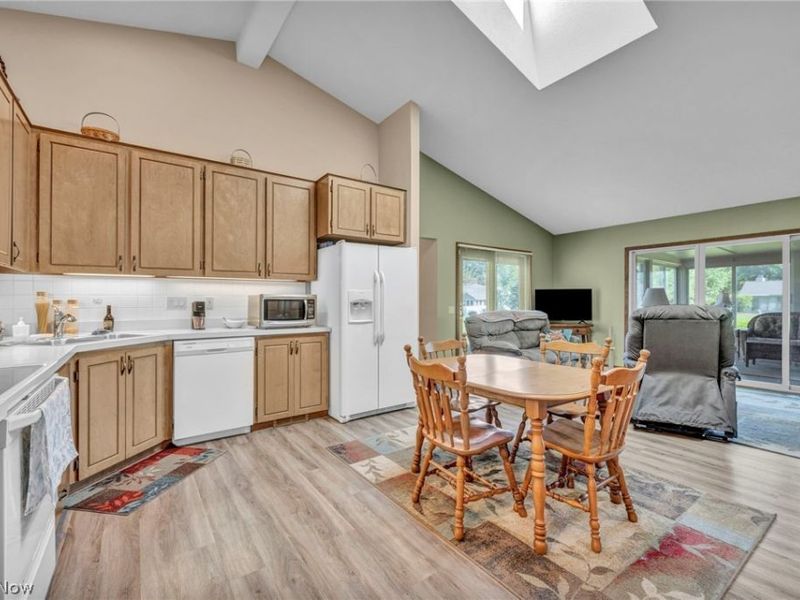 32912 Woodstone Circle, North Ridgeville, OH 44039 Photo 18