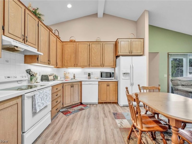 32912 Woodstone Circle, North Ridgeville, OH 44039 Photo 19