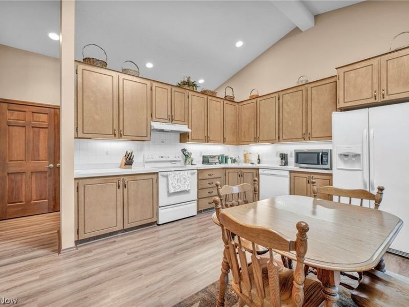 32912 Woodstone Circle, North Ridgeville, OH 44039 Photo 20