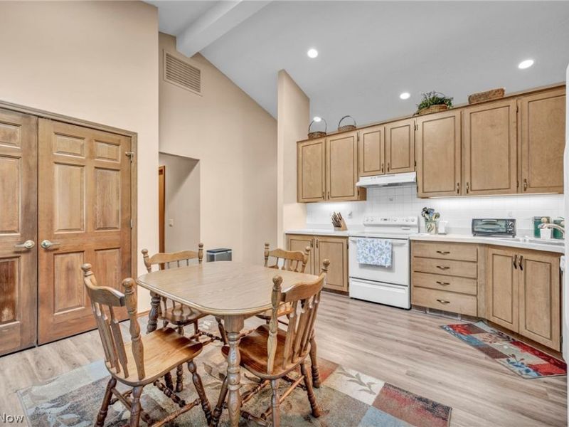 32912 Woodstone Circle, North Ridgeville, OH 44039 Photo 21