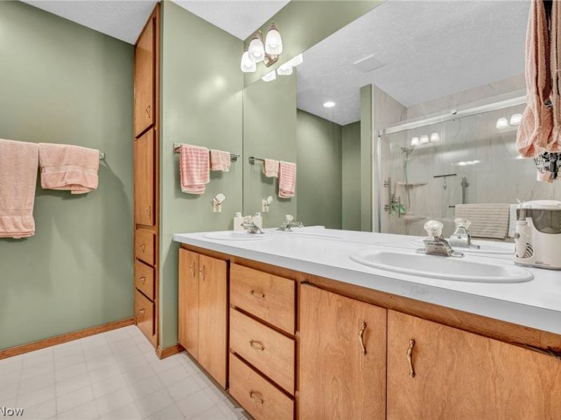 32912 Woodstone Circle, North Ridgeville, OH 44039 Photo 27