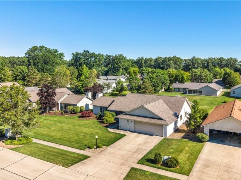 32912 Woodstone Circle, North Ridgeville, OH 44039 Photo 6
