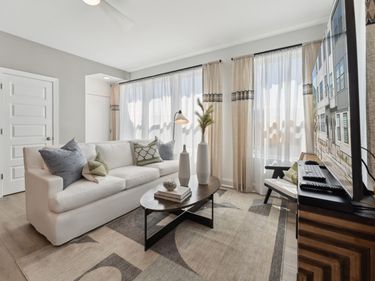 166 N White Street, Unit 100, Wake Forest, NC 27587