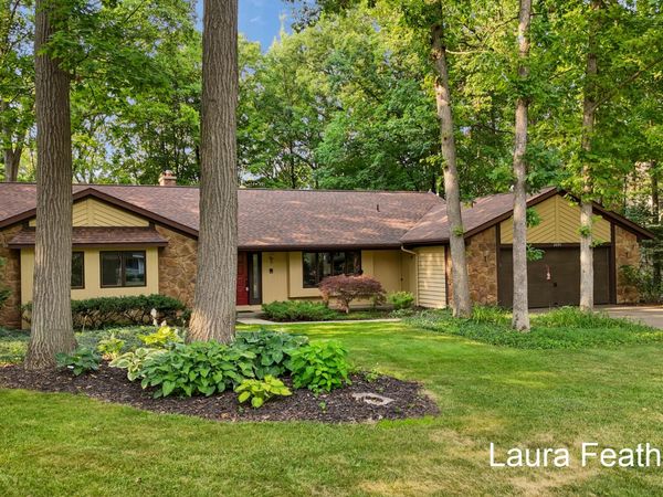 2091 Northridge Drive NE, Grand Rapids, MI 49525