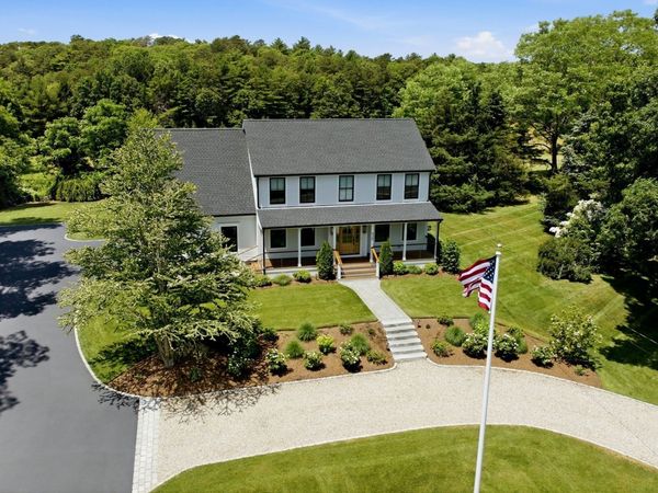 635 Santuit-Newtown Rd, Barnstable, MA 02648
