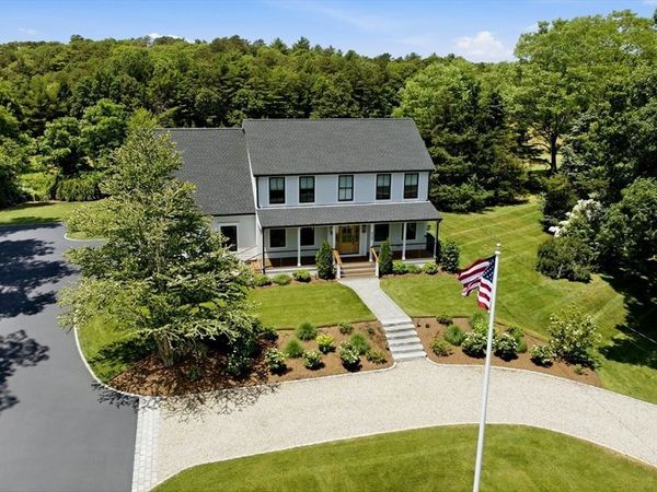 635 Santuit-Newtown Rd, Barnstable, MA 02648