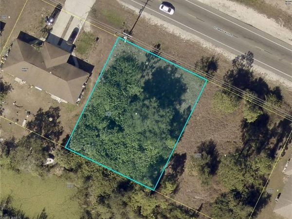 4745 Leonard BLVD S, LEHIGH ACRES, FL 33973
