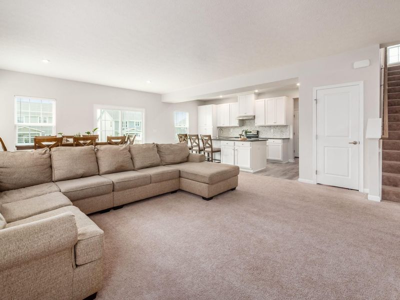 8435 Graystone Drive, Pickerington, OH 43147 Photo 7